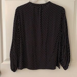 GAP Tops - Black and white star Top GAP Tops - Black and white star Top